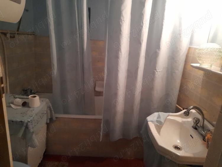 Teren de vanzare cu casa in Pucioasa, Dambovita, B-dul trandafirilor, bulevard principal. 41500 Euro - 5