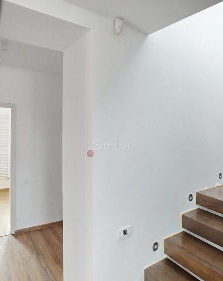 Spatiu birouri central - 3