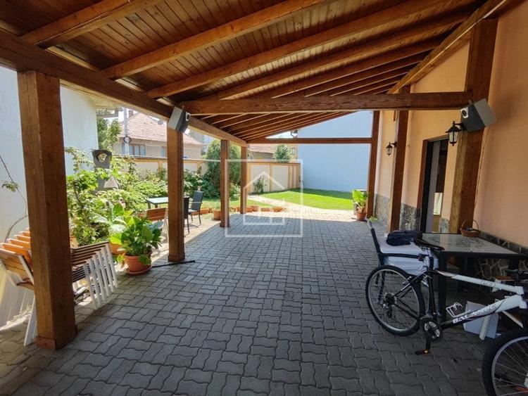 Casa individuala buna cu 4 camere 349 mp teren, 2 fronturi stradale, Lazaret - 10