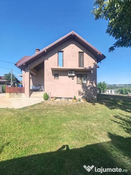Vanzare casa cu etaj Satu Nou Muntenii de Sus - 11