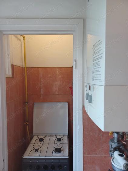 Proprietar inchiriez apartament decomandat,1 camera, baie, bucatarie central, Medicina - 5