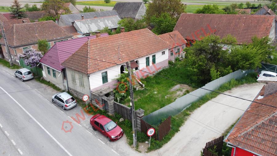 De vânzare casă de locuit în centrul satului Bixad! - 4