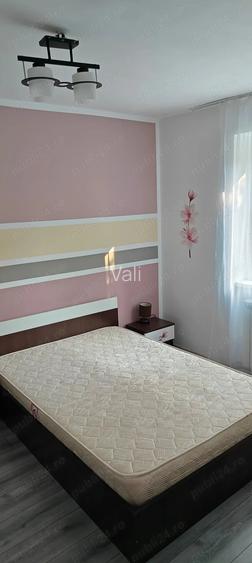 Vand apartament cu 2 camere