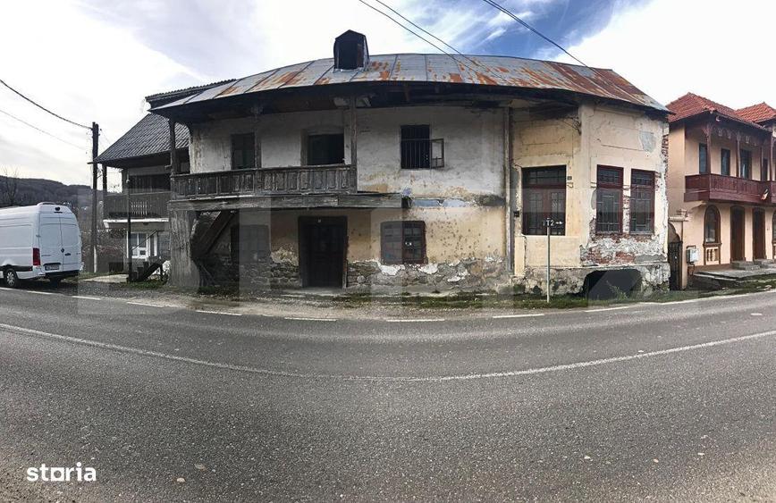Oportunitate unica langa Primaria Pietrosita - Monument Istoric + Hala - 2