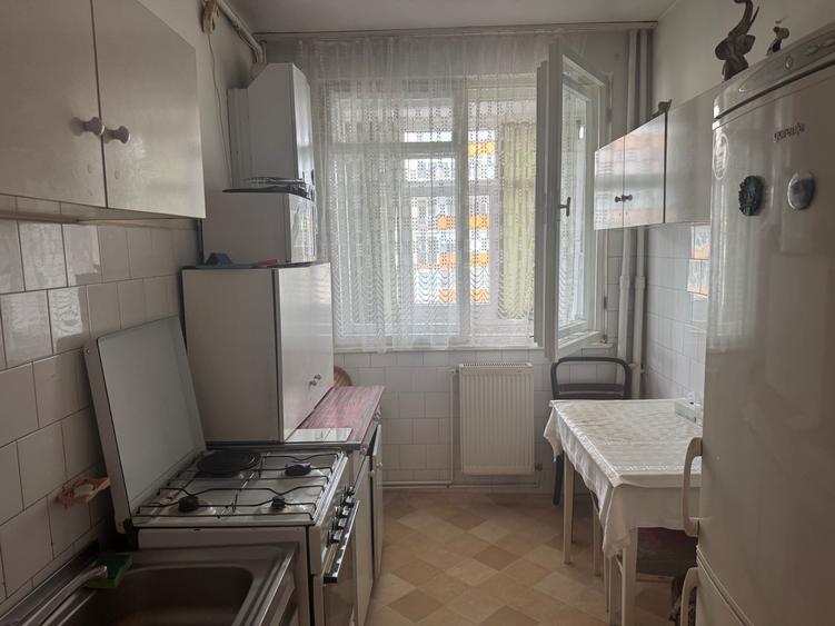 Apartament de vanzare zona 0 - 1