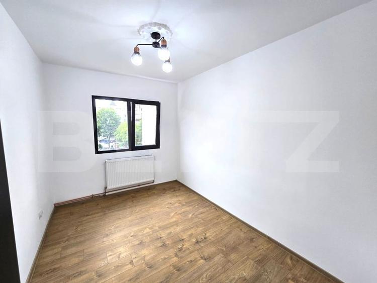 Apartament cu 3 camere in Dacia renovat complet - 2