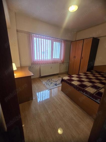 Proprietar inchiriez 4 camere Mosilor - 6