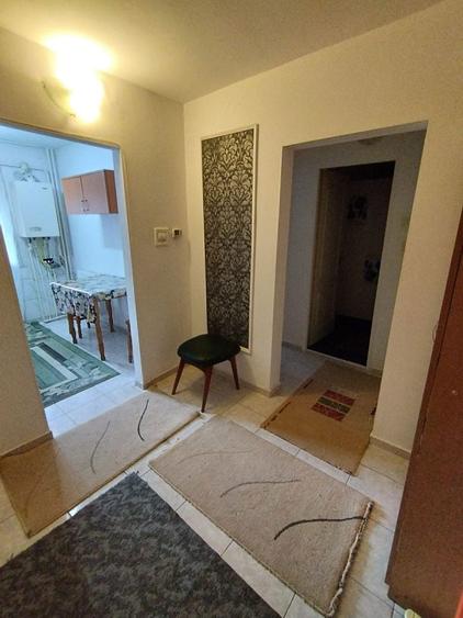 Inchiriez Apartament cu o camera . - 3
