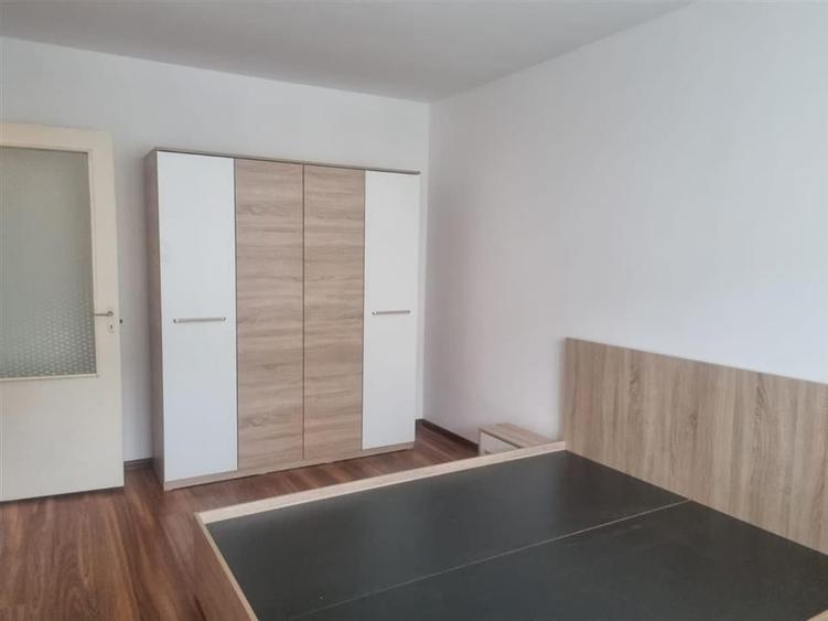 Apartament cu trei camere B-dul Unirii - 10