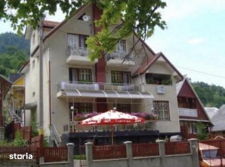 Casă cu 4 camere cu Teren 517 Mp în Central