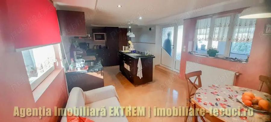 Vila cu 8 camere si 700 mp in com. Matca, jud. Galati - 12