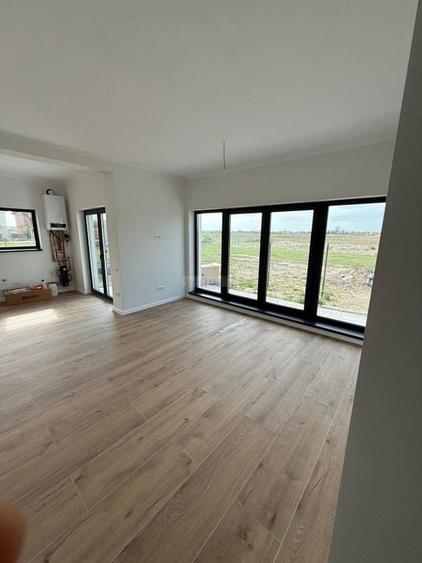 3000 E DISCOUNT - Duplex pe parter 3 camere Mosnita Noua cu Canalizare - 10