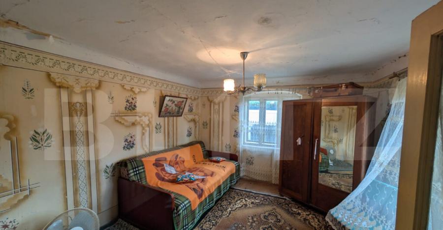 Buc?ani 80mp, teren 2540mp casa de renovat - 11