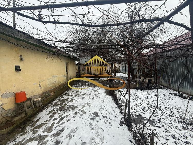 Casa batraneasca cu teren de vanzare in Lilieci Bacau - 7