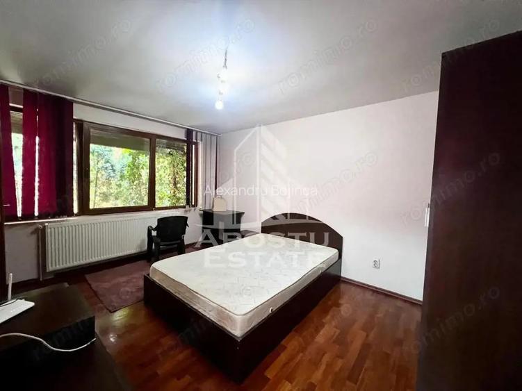 Apartament cu o camera, centrala proprie, loc de parcare, zona Olimpia