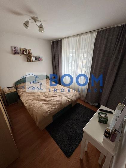 Apartament cu 3 camere decomandat în Ostroveni