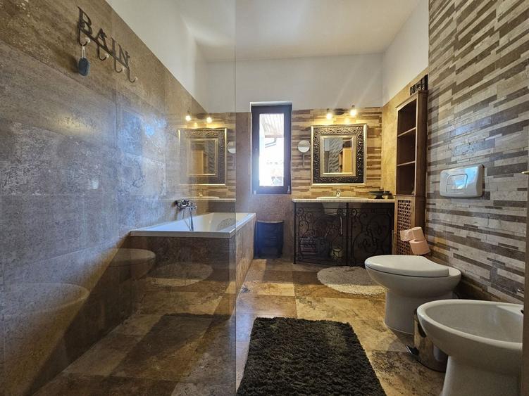 Vilă cu 7 camere în Faleză Nord – acces din 2 străzi/parcare în curte - 5