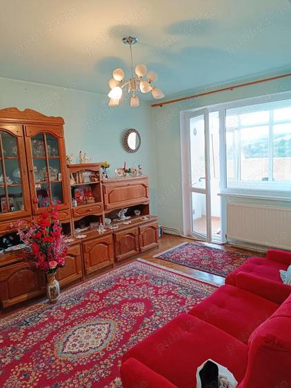 Vand Apartament 3 camere, decomadat, ultracentral Hateg - 2