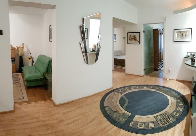 Apartament trei camere decomandate, mobilat si utilat, etaj unu, ultracentral - 1