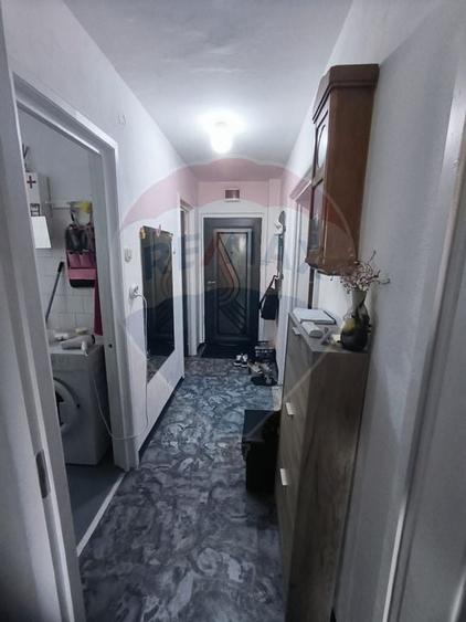 Vanzare ap 3 camere 2 bai etaj 1 complet decomandat  zona Miorita - 23