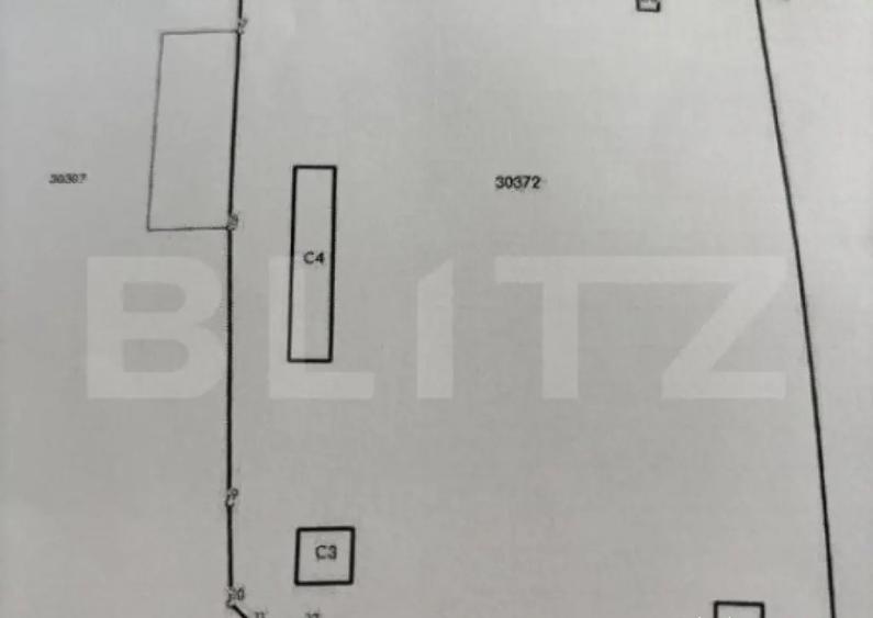 Ideal pentru afacere! Teren industrial cu hale ?i curent tr - 2