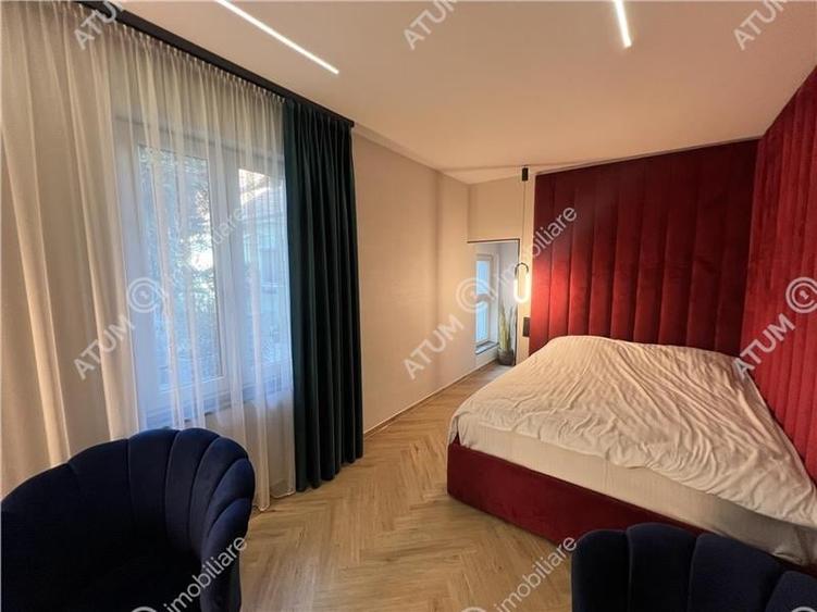 Apartament renovat cu 2 camere si terasa in zona Tribunei din Sibiu - 1