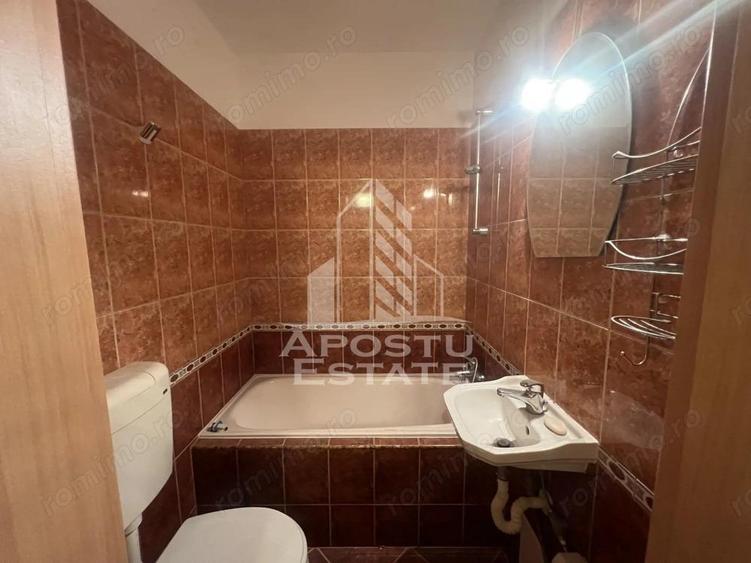 Garsoniera la parter in zona Lipovei - 1