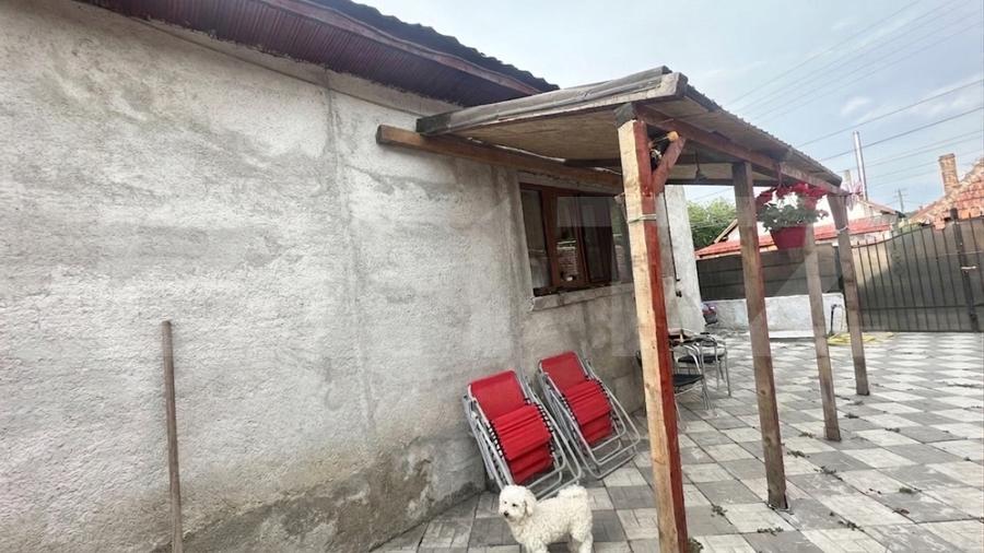 Casă individuală cu 2 camere cu Canalizare în Căstău