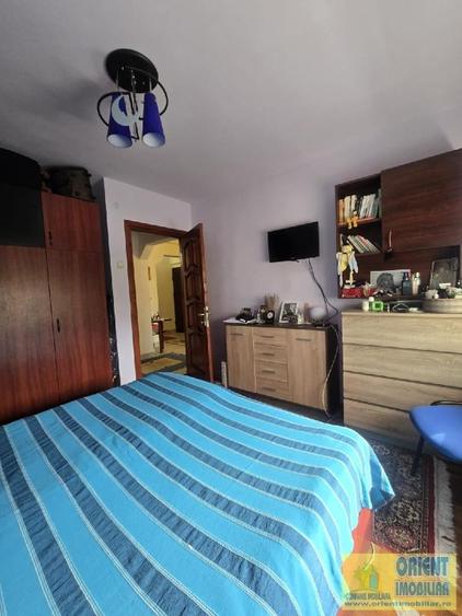 Tomis Nord, Rovere, de vanzare 3 camere, decomandat, gaze - 14