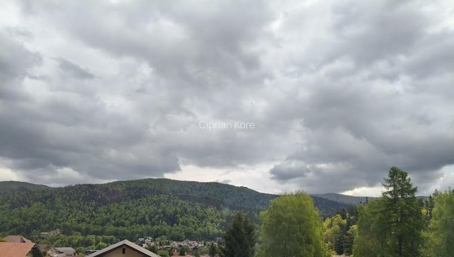 Apartament 3 camere de vanzare in Busteni
