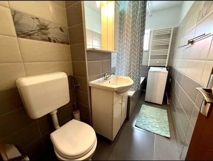 Apartament cu 2 camere decomandat în Noua