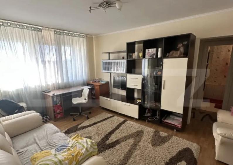 Apartament cu 3 camere, 84 mp, zona Micro 16 - 8