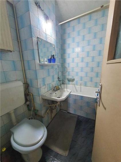 DAMBOVITA - ETAJ 4 - LIFT - 3 cam - decomandat - centrala proprie - clima - 3