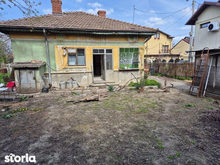 Vand teren ultra central cu casa ce necesita renovari - 2