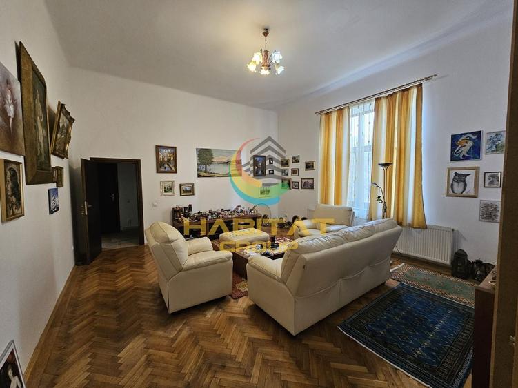Apartament 7 Camere de vanzare Victoriei 218 mp - 1