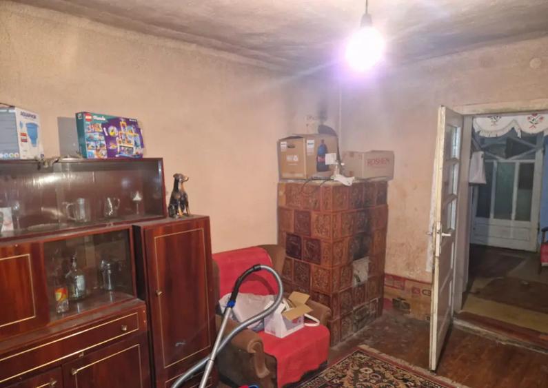 Casa veche cu teren generos sat Mogo?e?ti, com. Satu - 14