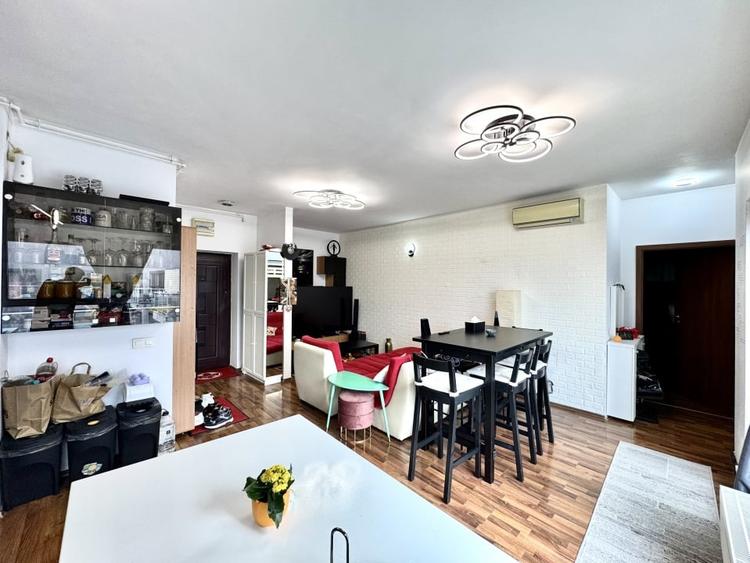 Apartament cu 3 camere decomandat, mobilat în Liviu Rebreanu