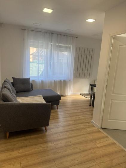 Casă cu 2 camere în Central