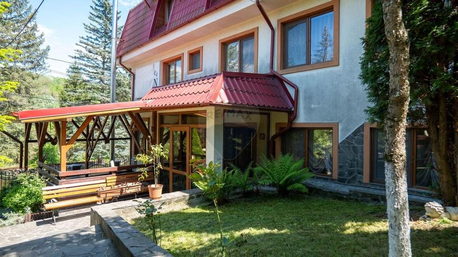 Oferta - vanzare pensiune 10 camere si casa de vacanta, Slanic Prahova - 2
