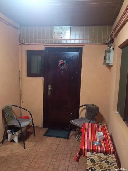 Camera la curte tip garsoniera - 5