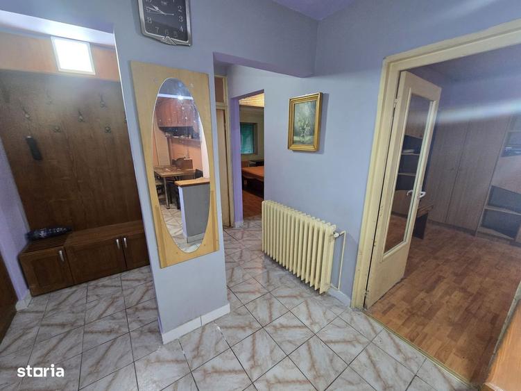 Resita, apartament 3 camere, decomandat, 86 mp, Lunca , zona Politie - 13