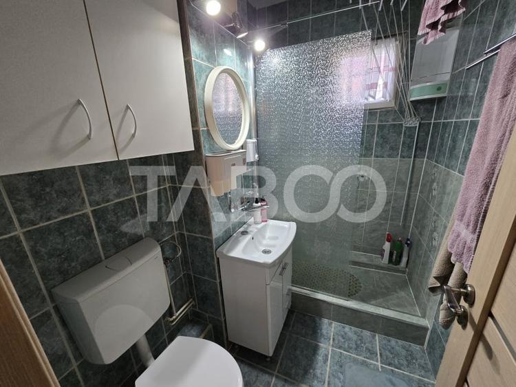 Apartament decomandat 3 camere balcon pivnita lift Vasile Aaron Sibiu - 8