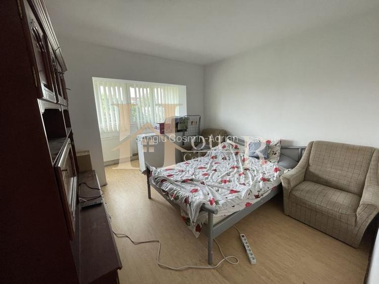 2 camere Aradului. Decomandat. Centrala proprie