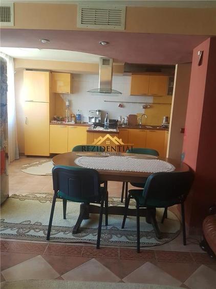 APARTAMENT 4 CAMERE - 2