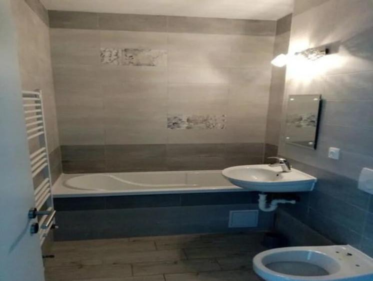 1 camera in zona Centrala - 1