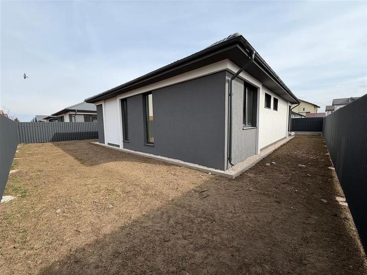 Casa noua individuala pe parter in Sanpetru, 215.000 euro.COMISION 0% - 6