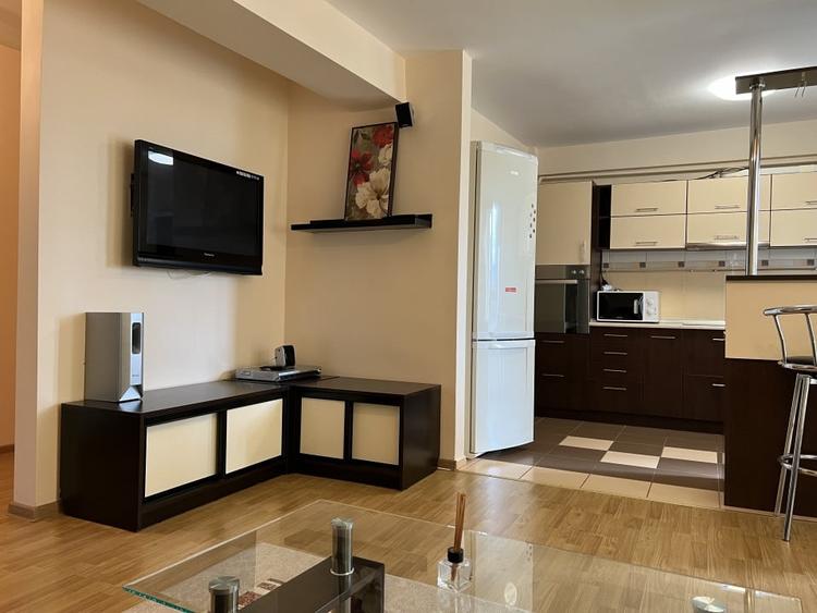 Apartament cu 2 camere semidecomandat, mobilat în Vasile Aaron