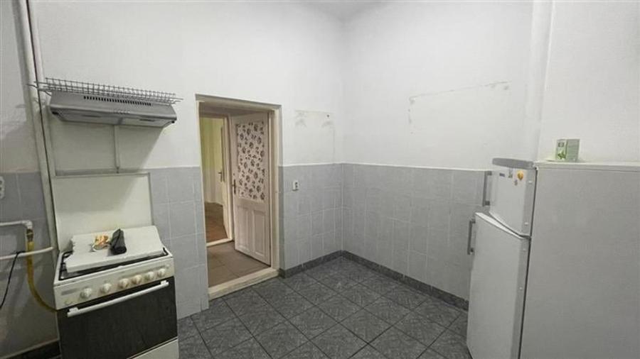 Vatra Luminoasa, vila 7 camere, curte 121 mp - 9