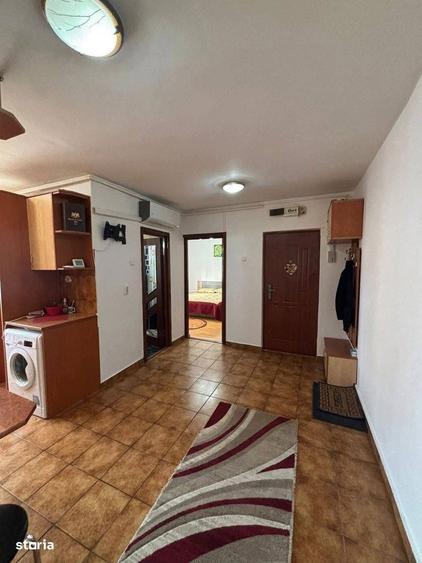 De vanzare apartament cu 2 camere decomandat, zona Scolii nr.1 53.000e - 1
