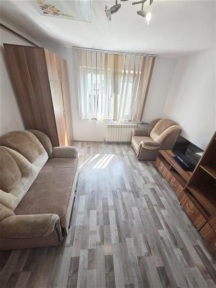 Garsoniera, zona Tractorul - 3